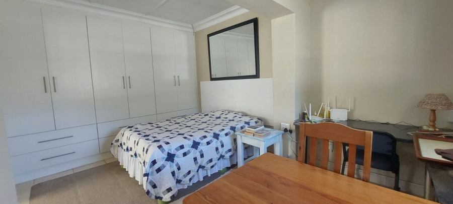 4 Bedroom Property for Sale in Wavecrest Eastern Cape